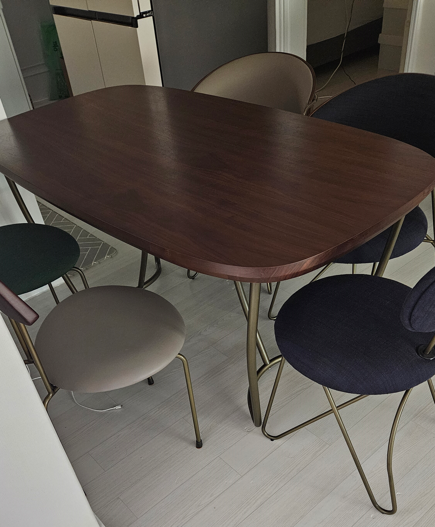 (Used/사용감O)  마르모 루프 다이닝 테이블 세트 Loop Collection Dining Set