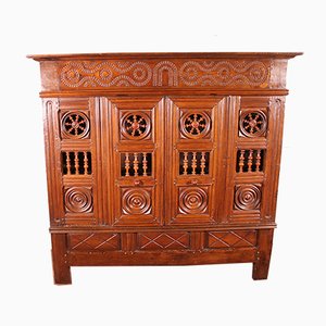 17th Century Breton Wardrobe or Cupboard in Oak Turning in Boxwood-HPU-751269