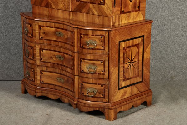 18th Century Baroque Top Cabinet in Walnut, 1725-DXD-2033185