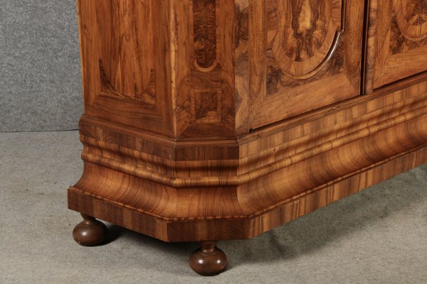 18th Century Baroque Walnut Wood Cabinet, 1740s-DXD-2033233