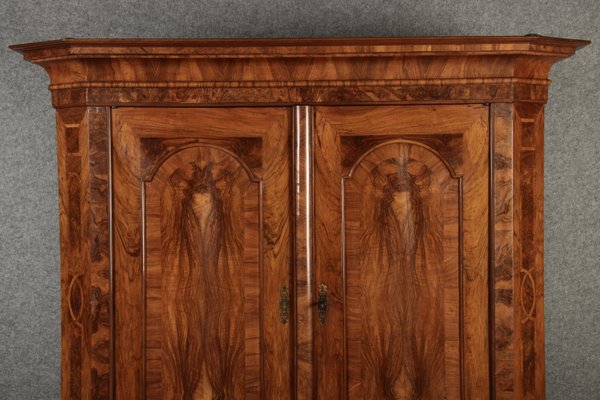 18th Century Baroque Walnut Wood Cabinet, 1740s-DXD-2033233