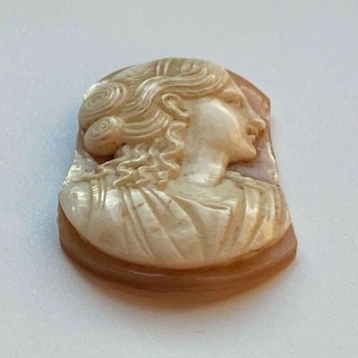 18th Century Cameo Profile of Woman in Agate-QKG-1820496