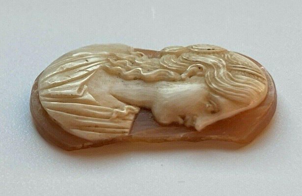 18th Century Cameo Profile of Woman in Agate-QKG-1820496