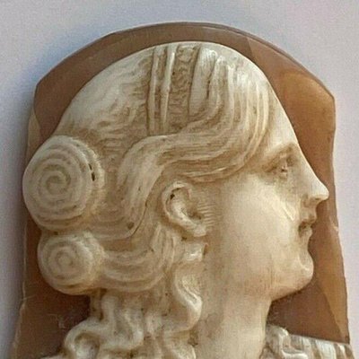 18th Century Cameo Profile of Woman in Agate-QKG-1820496