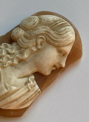 18th Century Cameo Profile of Woman in Agate-QKG-1820496