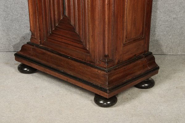 18th Century Frankfurt Wave Cabinet in Oak, 1750s-DXD-2033235