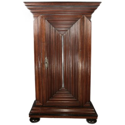 18th Century Frankfurt Wave Cabinet in Oak, 1750s-DXD-2033235