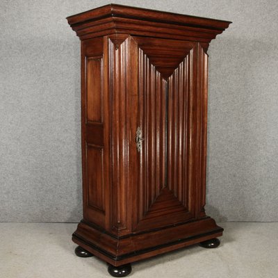 18th Century Frankfurt Wave Cabinet in Oak, 1750s-DXD-2033235