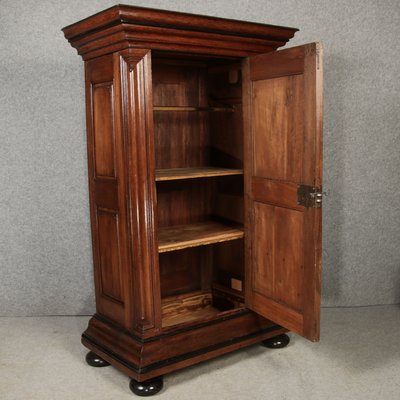 18th Century Frankfurt Wave Cabinet in Oak, 1750s-DXD-2033235