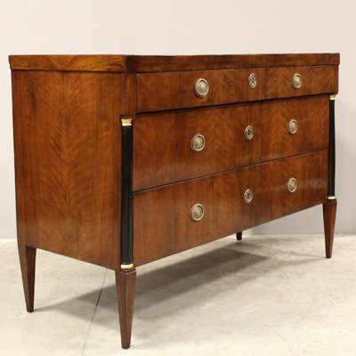 18th Century Italian Directoire Chest of Drawers in Walnut-UMS-1724009