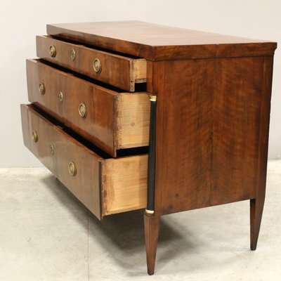 18th Century Italian Directoire Chest of Drawers in Walnut-UMS-1724009