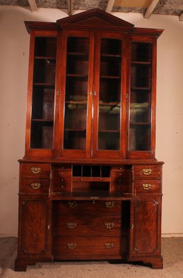 18th Century Mahogany Showcase Cabinet-HPU-1720534