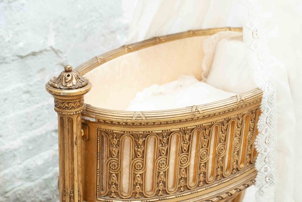 19th Century French Napoleon III Cradle in Carved & Gilt Wood-UJE-1384407