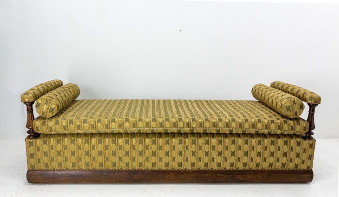 19th Century French Walnut Sofa-RIU-1329266