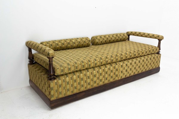 19th Century French Walnut Sofa-RIU-1329266