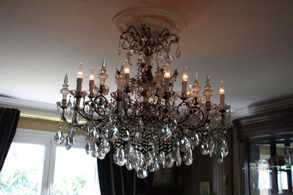 19th Century Italian Neoclassical Giltwood and Crystal Chandelier-YF-632725