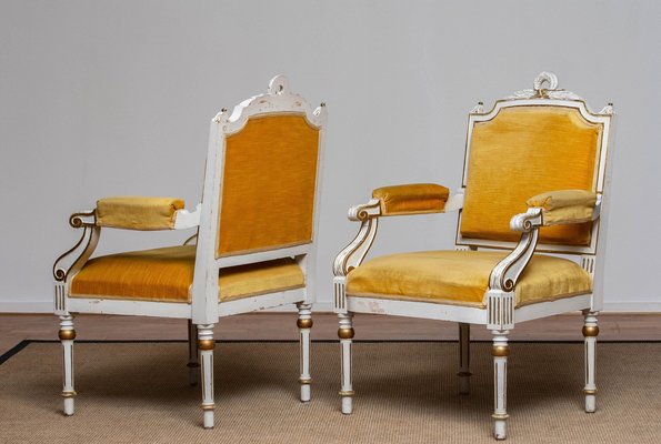 19th Century White Painted and Gilded Gustavian Swedish Armchairs, Set of 2-JE-987187