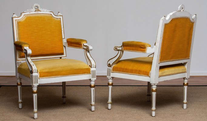 19th Century White Painted and Gilded Gustavian Swedish Armchairs, Set of 2-JE-987187