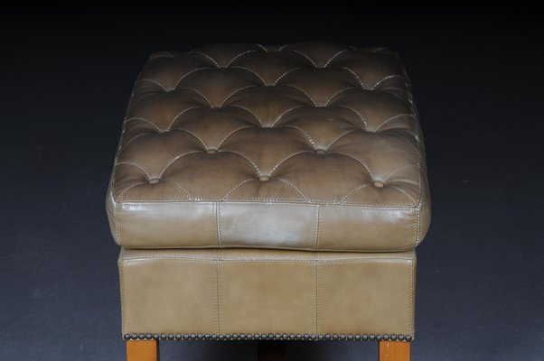 20th Century English Gray Chesterfield Ottoman-FLW-1402255