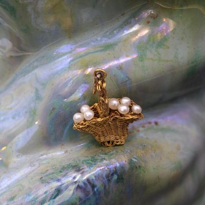 20th Century French Fine Pearl 18 Karat Yellow Gold Basket Pendant, 1890s-OLU-1777371