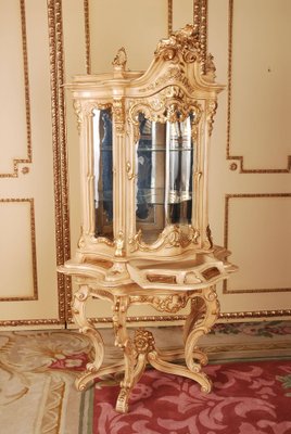 20th Century Vitrine in the Style of Frederick the Great-FLW-1402198