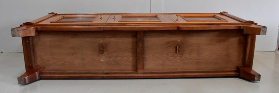 20th-Century Walnut Sideboard-RVK-897013