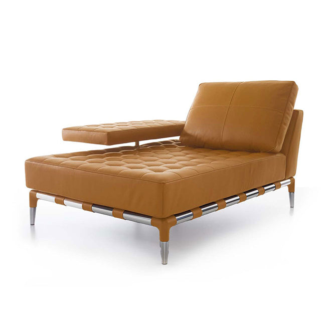 Cassina Privé Chaise Longue with Left armrest (Upholstery Material - PELLE X SCOZIA)