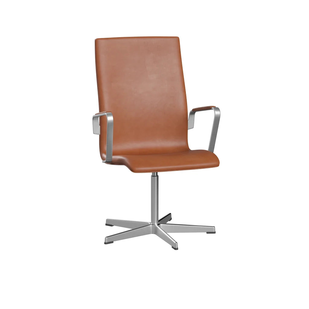 Oxford™ - 3273T, Medium back, fixed seat height, with arm padding by Fritz Hansen