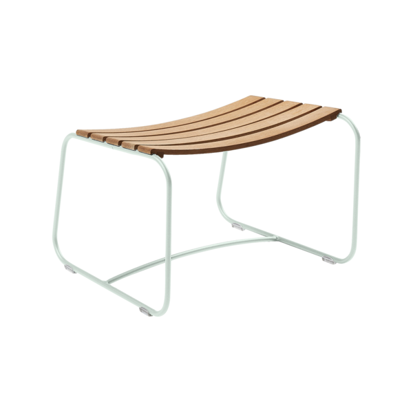 SURPRISING TEAK FOOTREST by Fermob