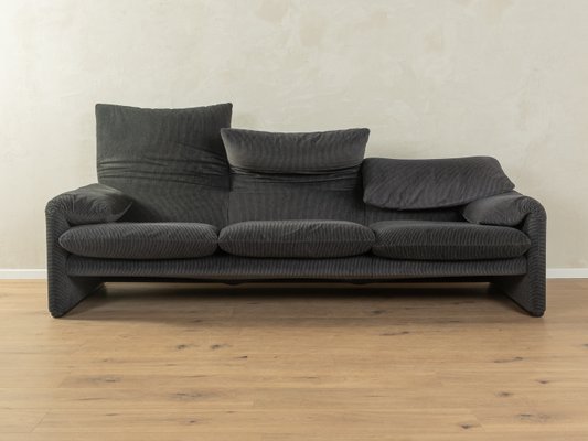 675 Maralunga Sofa by Vico Magistretti for Cassina, Unkns-GPP-2036801