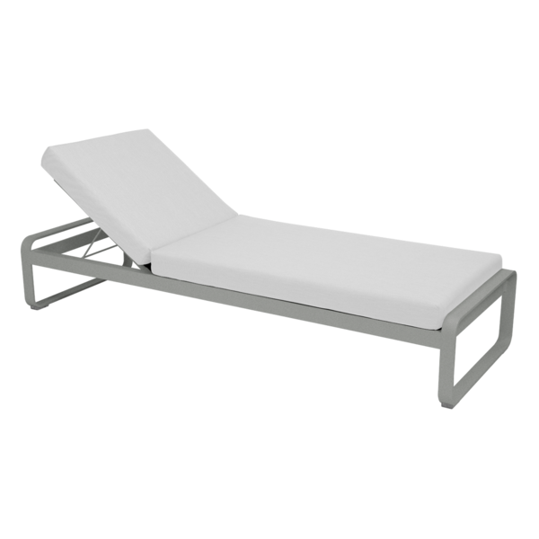 BELLEVIE PREMIUM SUNLOUNGER by Fermob