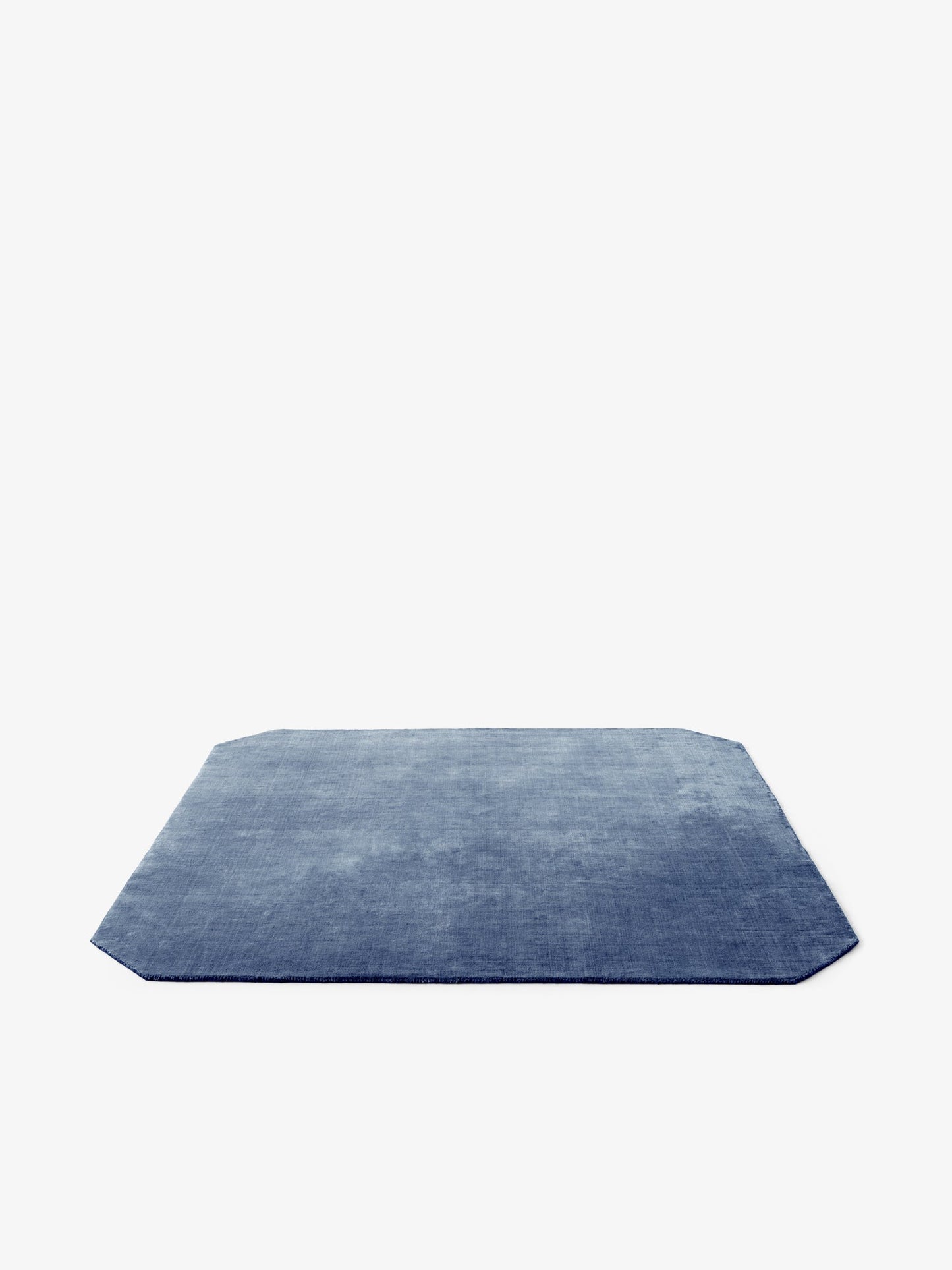 The Moor Rug AP6 by &tradition