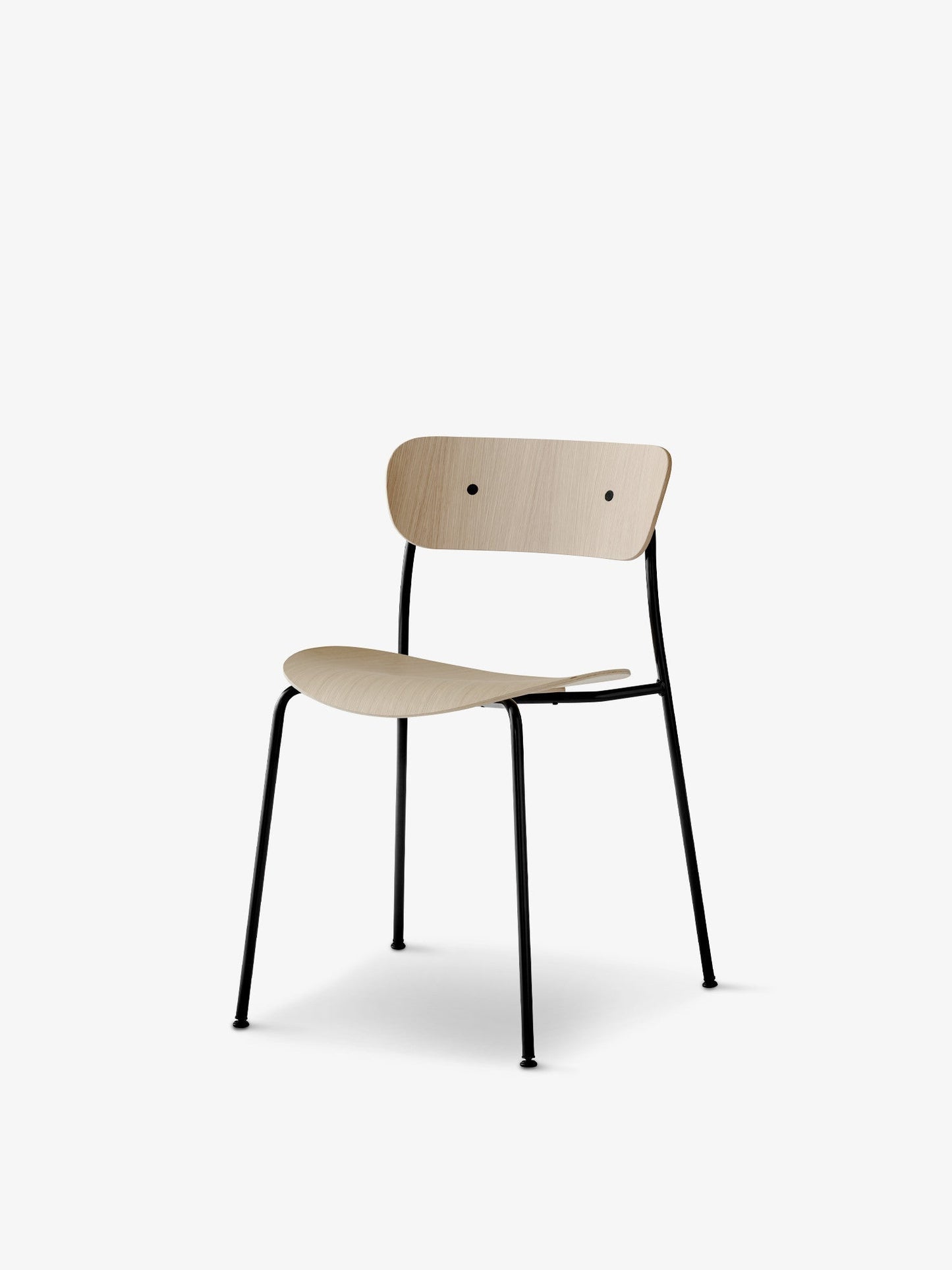 Pavilion Stackable chair AV1 by &tradition