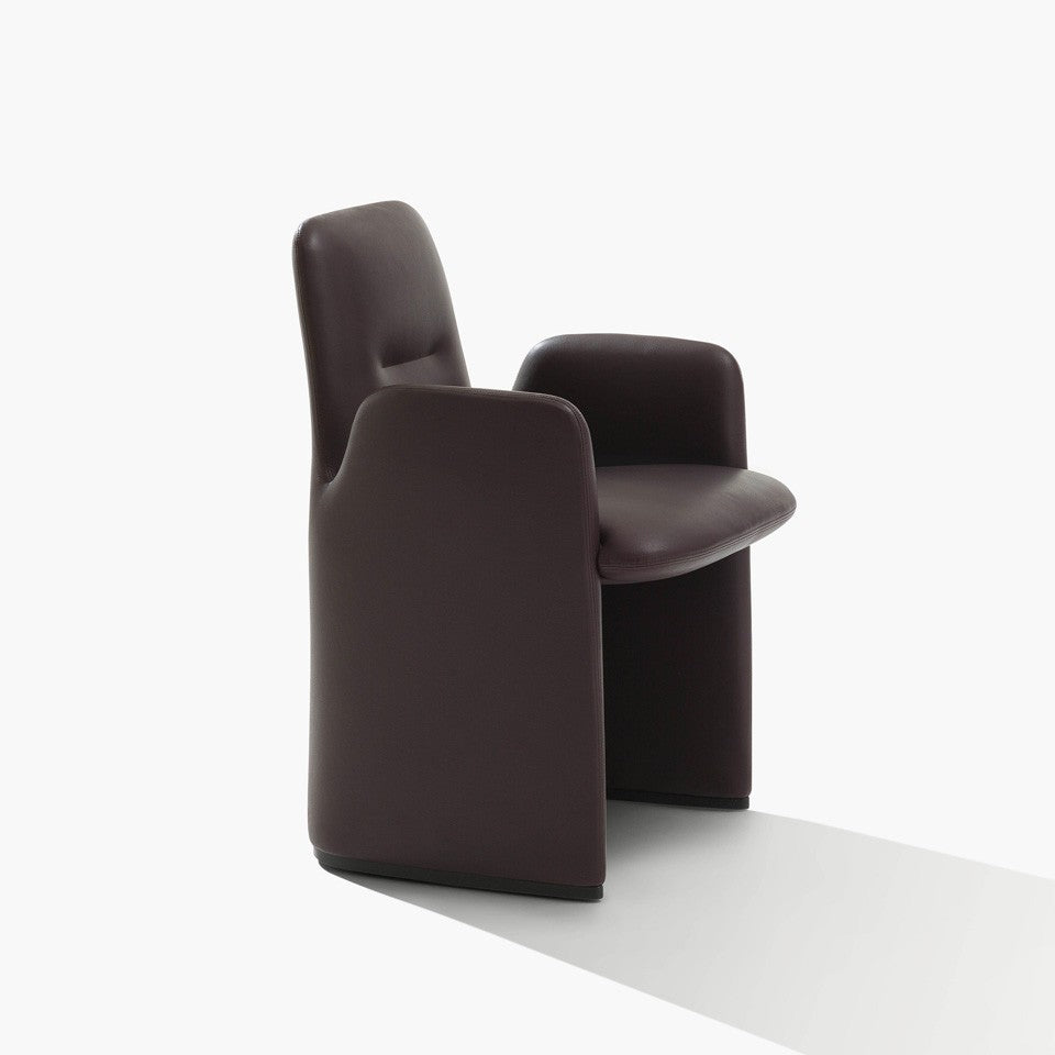 GUEST Armchairs by Poliform