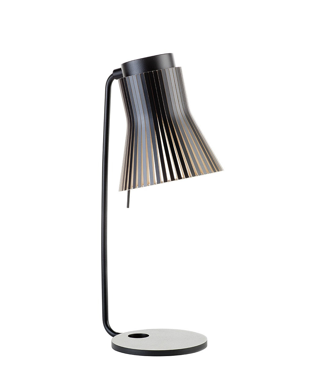 Petite 4620 table lamp by Secto Design