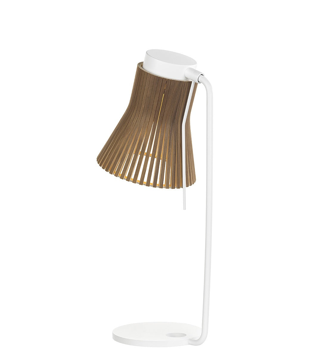 Petite 4620 table lamp by Secto Design