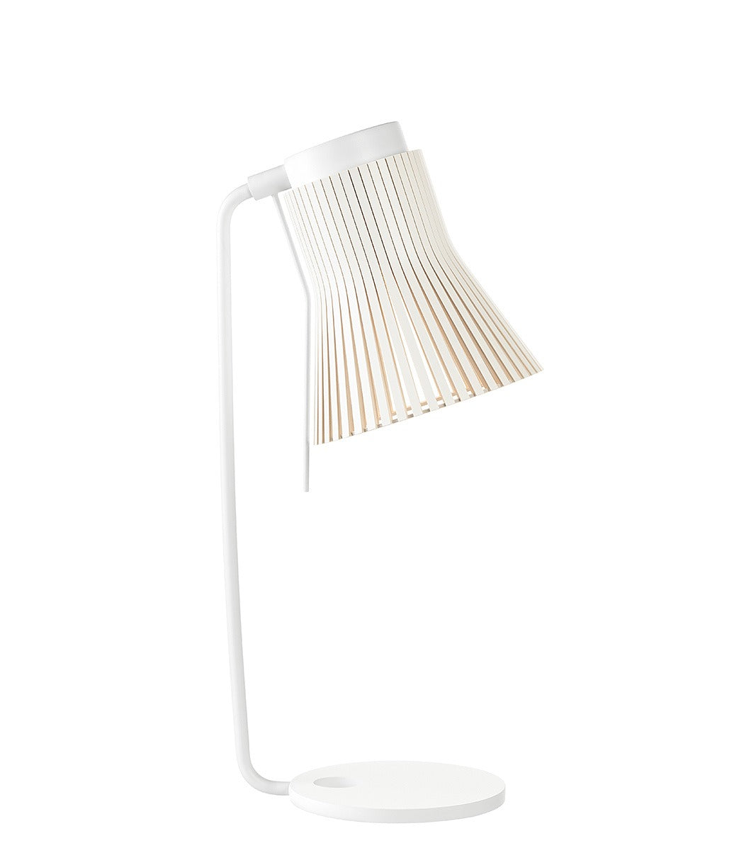Petite 4620 table lamp by Secto Design
