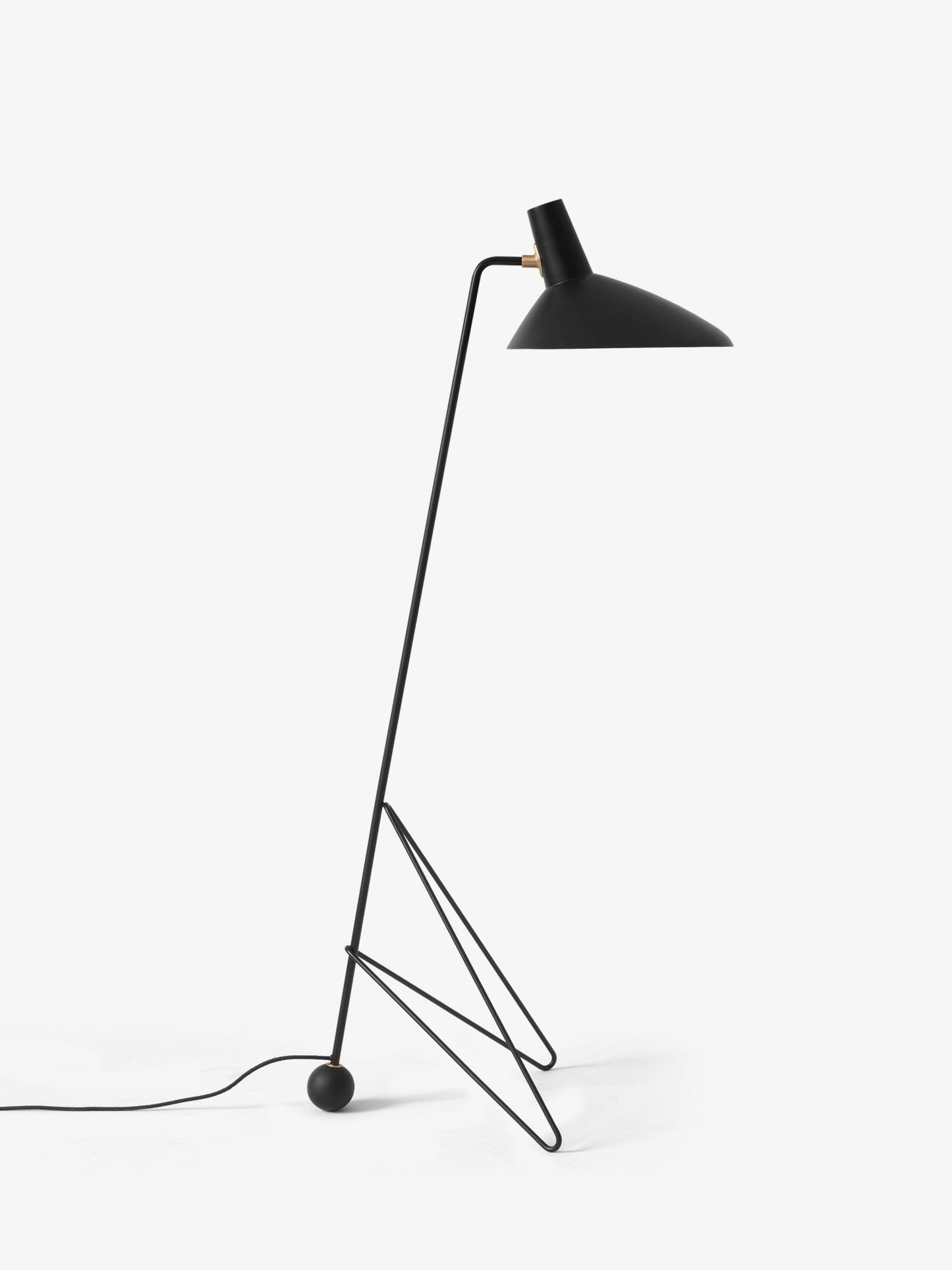 Tripod Floor Lamp HM8 by &tradition