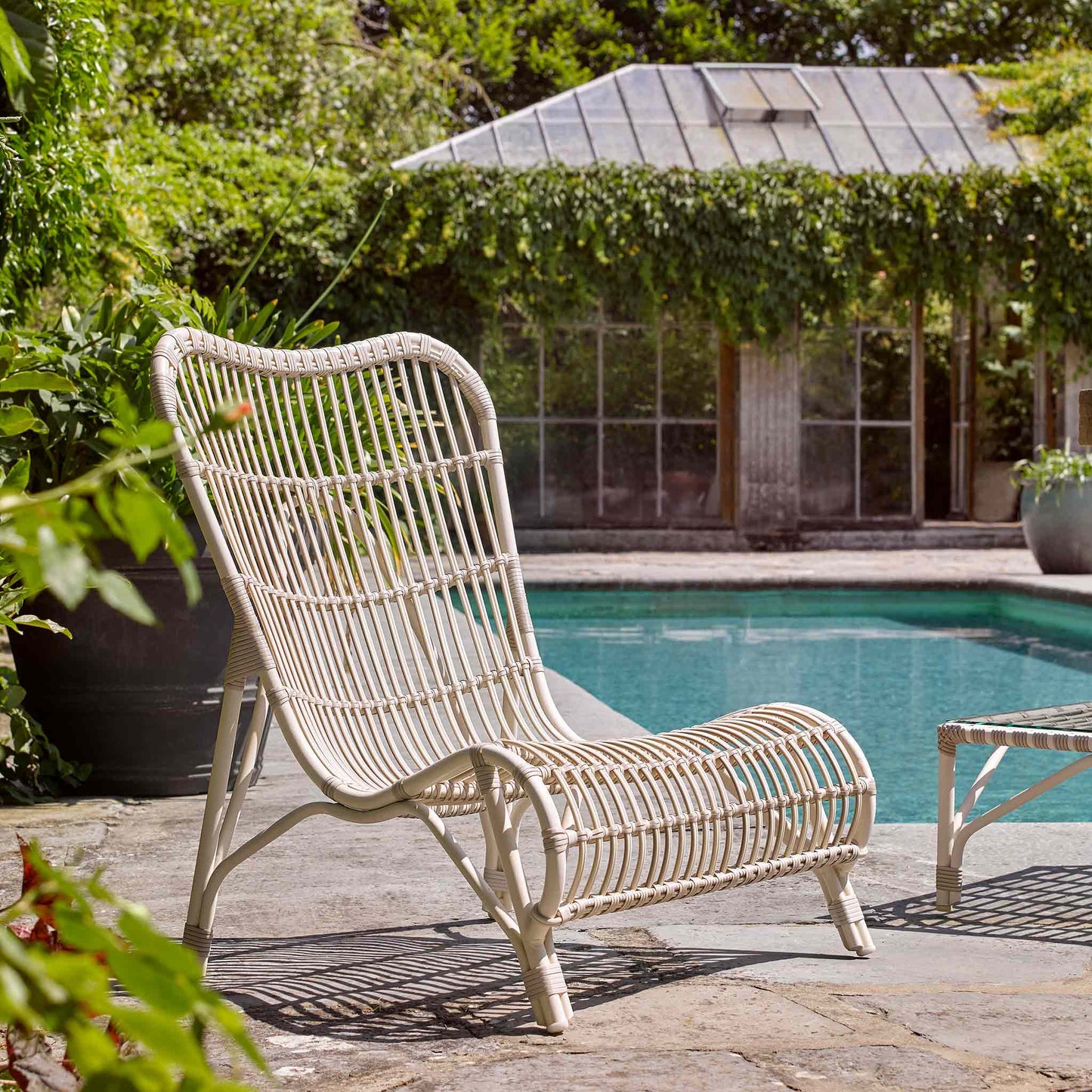 Wicker garden Lounge Chair Lucy by Vincent Sheppard