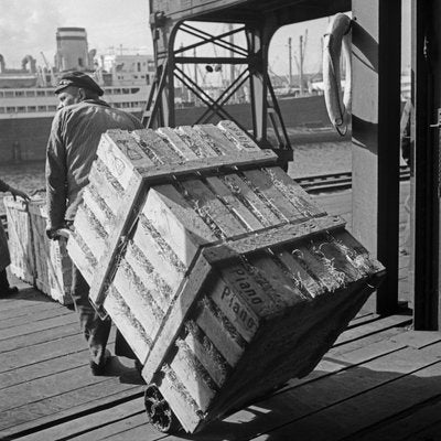 A Worker at Hamburg Harbor, Germany 1937, Printed 2021-DYV-992027