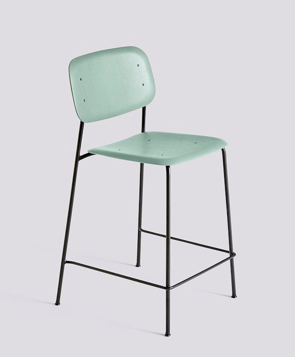 Soft Edge 90 Bar Stool by HAY