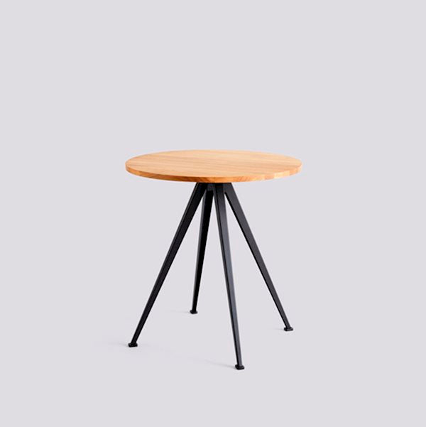 Pyramid Café Table 21 (Round) by HAY