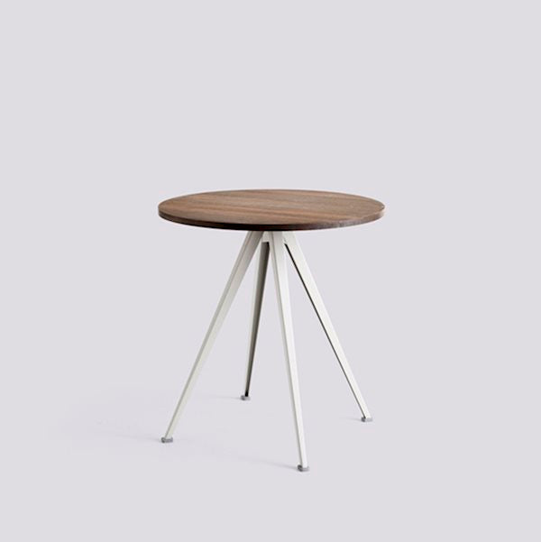 Pyramid Café Table 21 (Round) by HAY