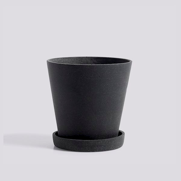 Flowerpot With Saucer by HAY