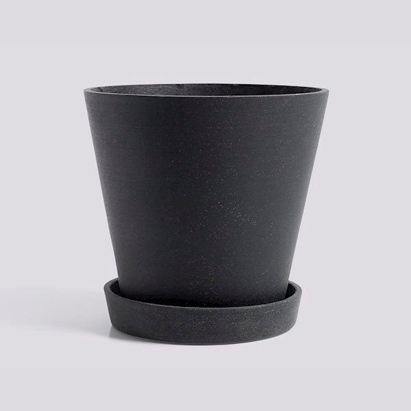 Flowerpot With Saucer by HAY