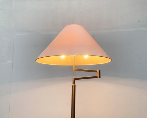 Adjustable Floor Lamp-UAH-973314