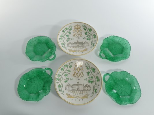 Aesthetic Movement Emerald Green Glass Leaf Plates, Set of 4-RUK-1758053