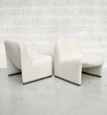 Alky Chairs in White Bouclè by Giancarlo Piretti for Anonima Castelli, 1970s, Set of 2-RNN-2000892