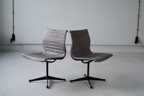 Aluminium Desk Chairs by Charles and Ray Eames, 1960s, Set of 2-LRD-1788330