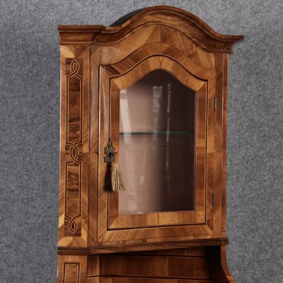 Ancient Baroque Showcase in Walnut, 1730-DXD-1750455